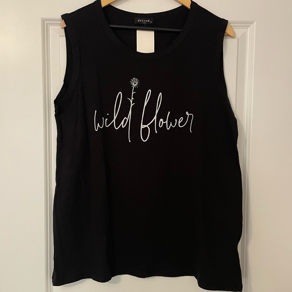 NWT Vici Graphic Tank Black Muscle Tee with Wild Flower Print